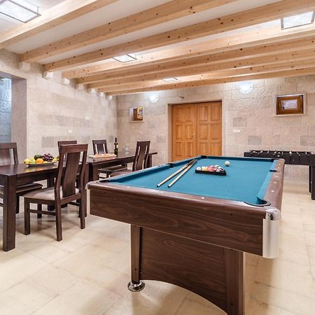 Luxury Stone Villa Nevija 2022 Private Villa Milna  Zewnętrze zdjęcie