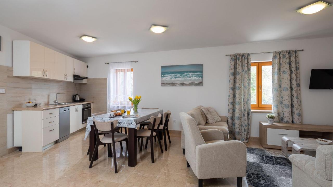 Luxury Stone Villa Nevija 2022 Private Villa Milna  Zewnętrze zdjęcie