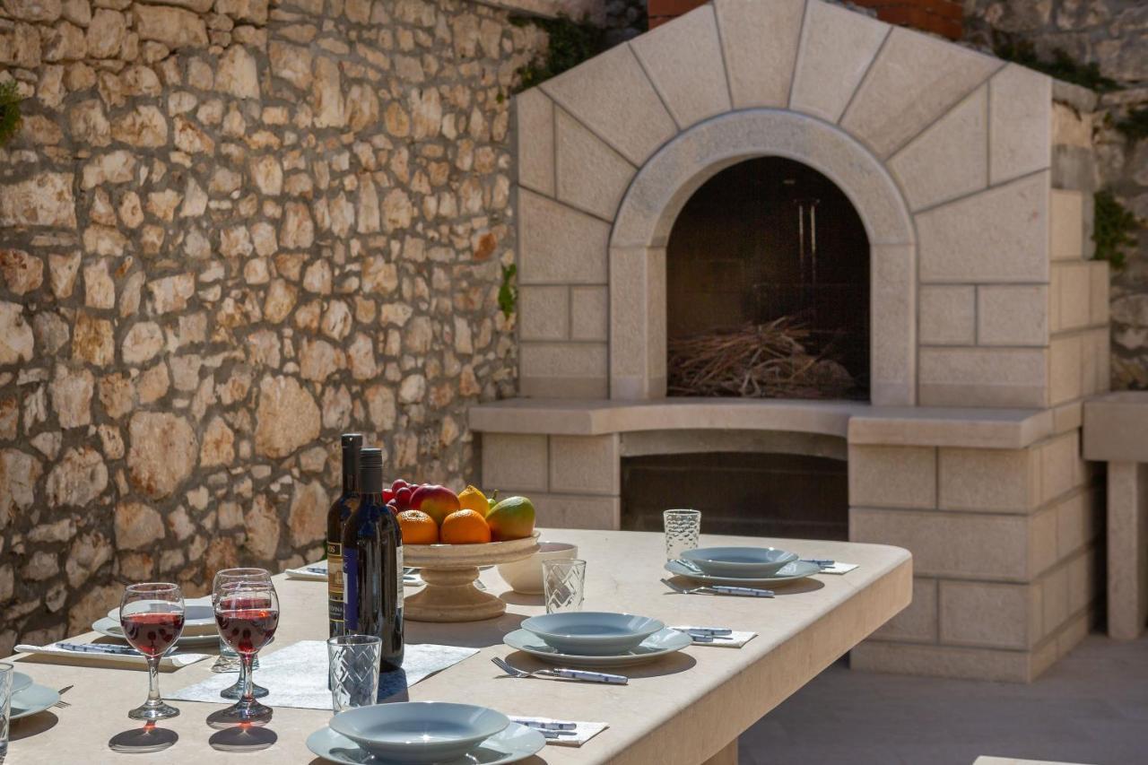 Luxury Stone Villa Nevija 2022 Private Villa Milna  Zewnętrze zdjęcie