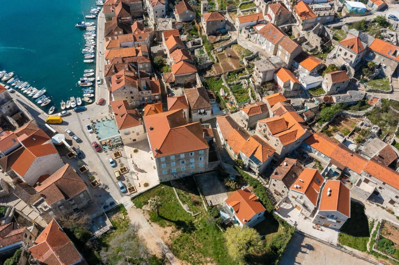 Luxury Stone Villa Nevija 2022 Private Villa Milna  Zewnętrze zdjęcie