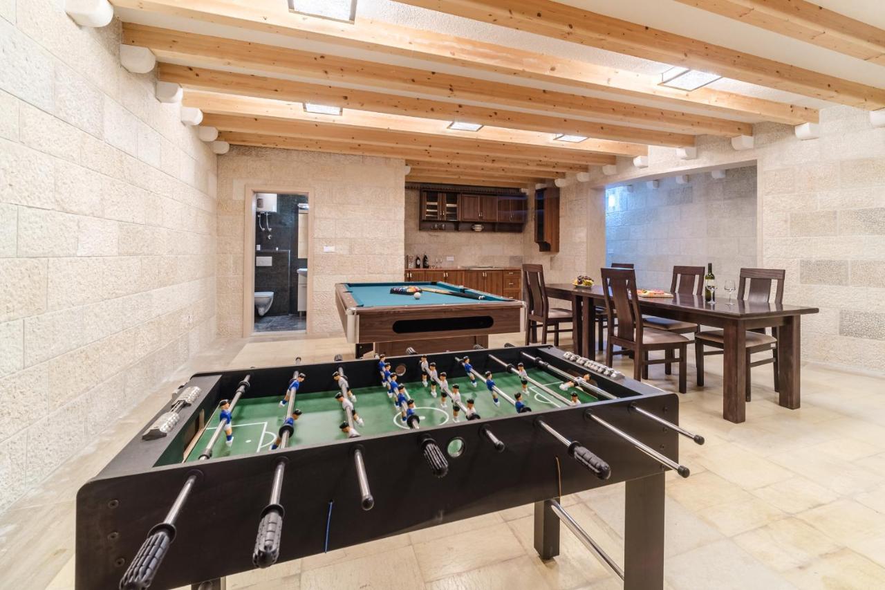 Luxury Stone Villa Nevija 2022 Private Villa Milna  Zewnętrze zdjęcie