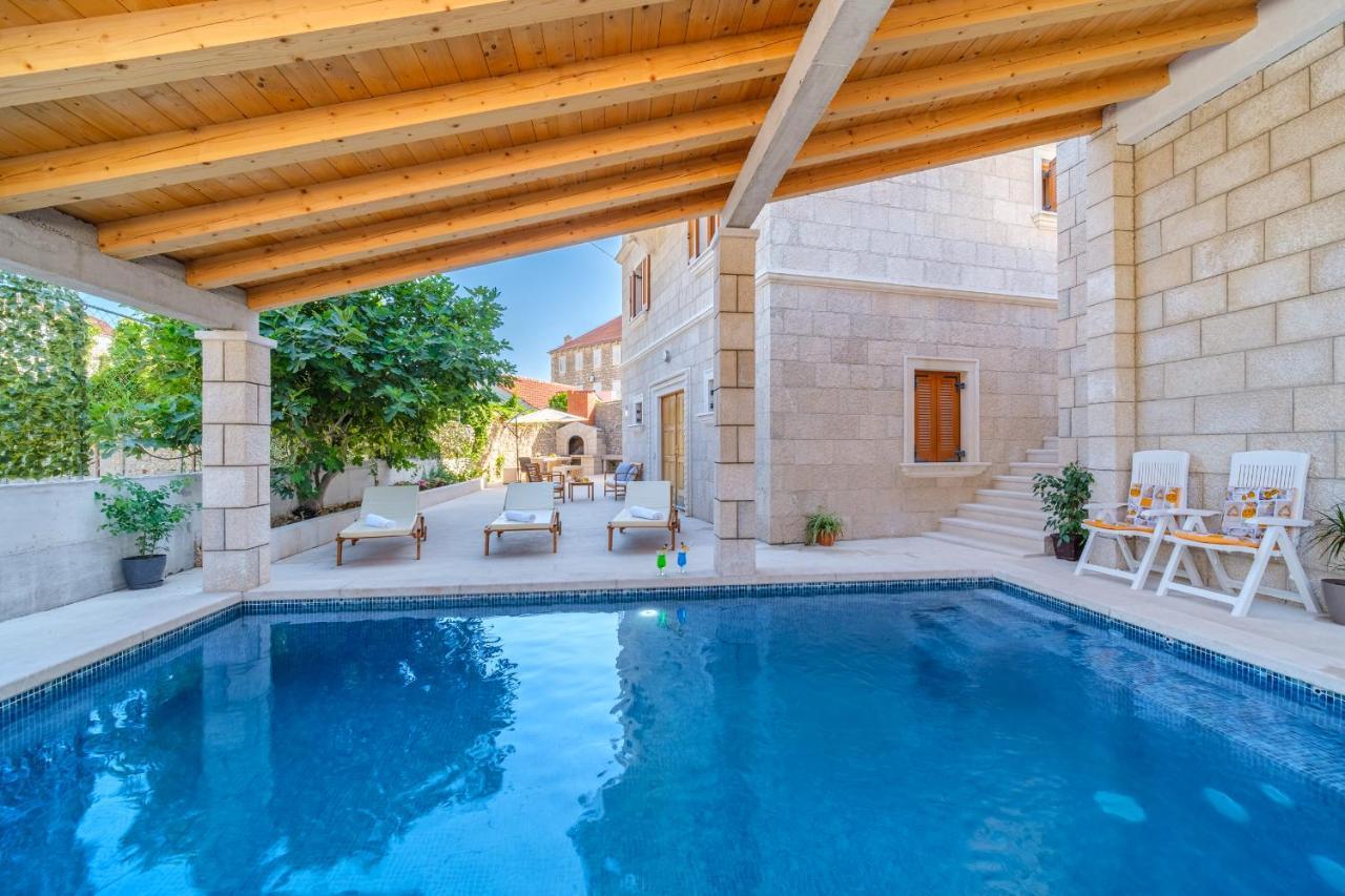 Luxury Stone Villa Nevija 2022 Private Villa Milna  Zewnętrze zdjęcie