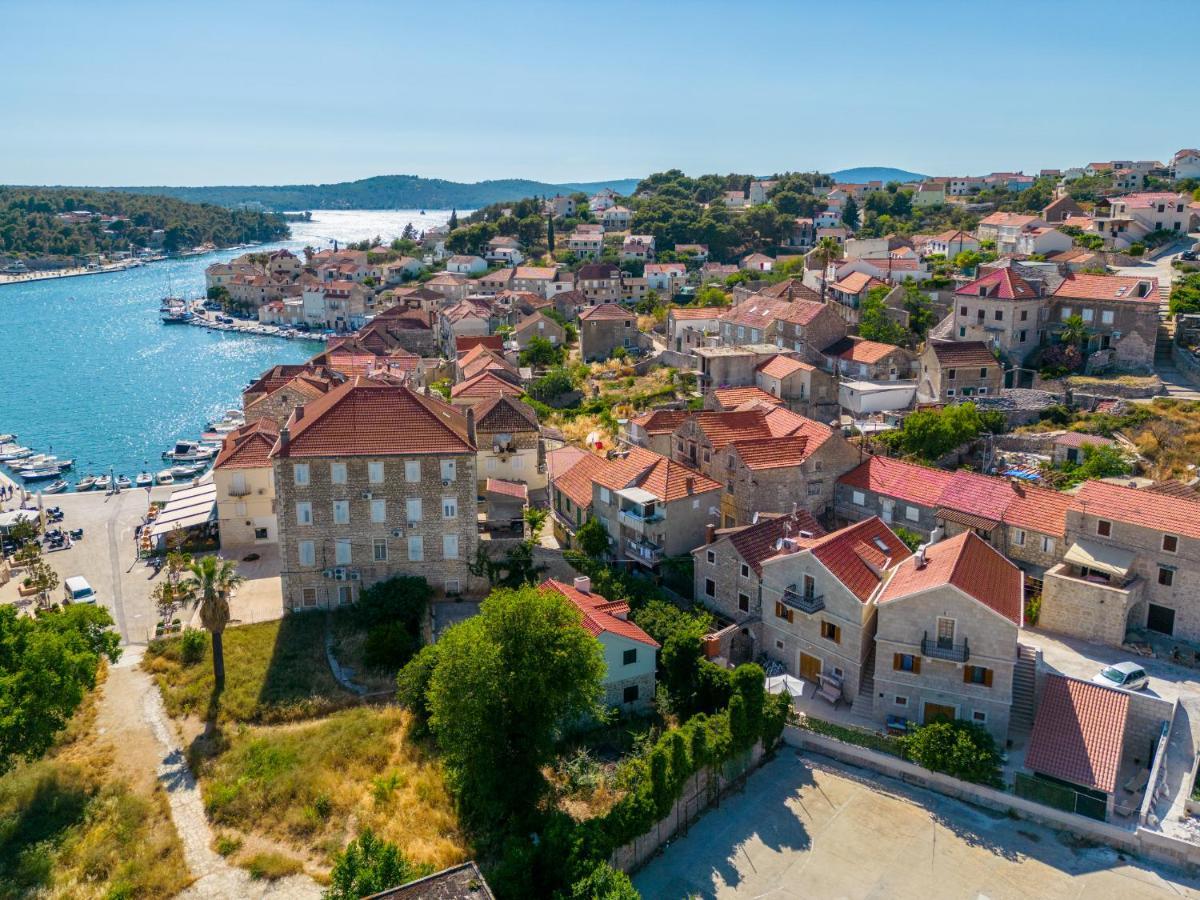 Luxury Stone Villa Nevija 2022 Private Villa Milna  Zewnętrze zdjęcie