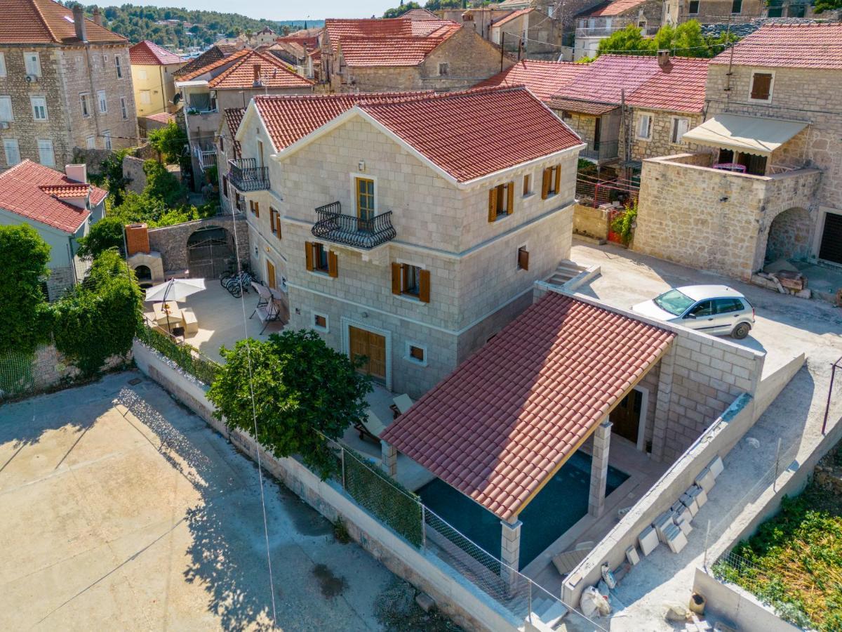 Luxury Stone Villa Nevija 2022 Private Villa Milna  Zewnętrze zdjęcie