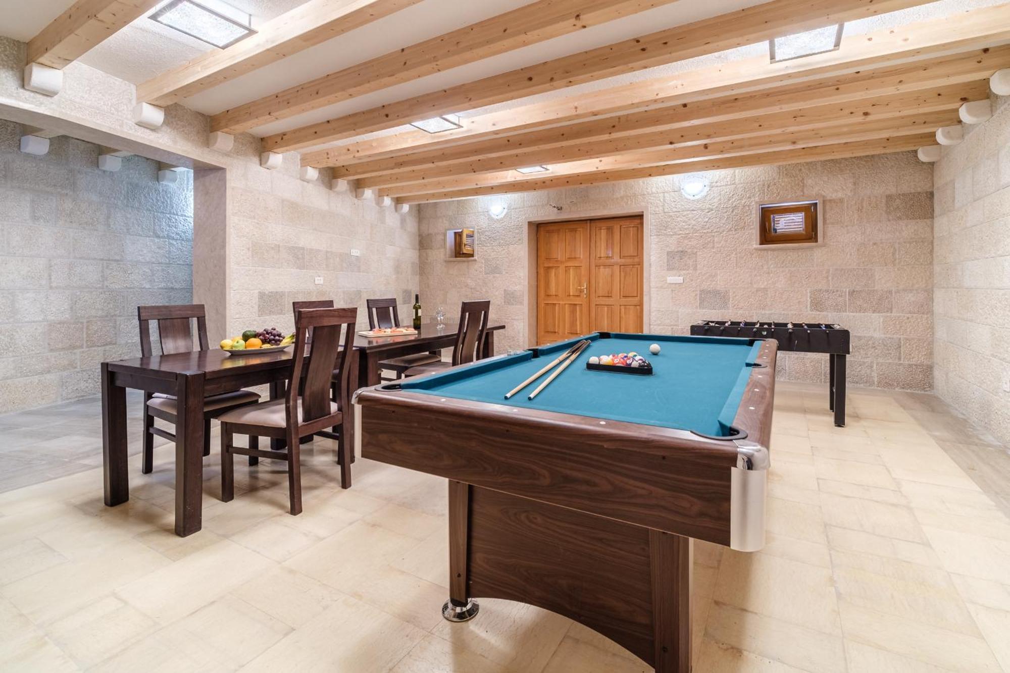 Luxury Stone Villa Nevija 2022 Private Villa Milna  Zewnętrze zdjęcie